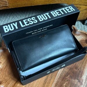 Berliner Bag Lyon Black Full-Grain Leather Women’s Wallet NWT RFID
